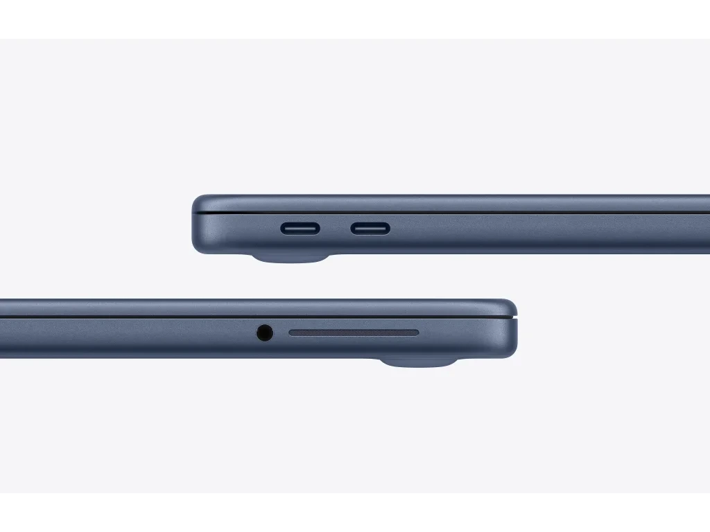 MacBook Neo 13″ — pracovní prostředí, lifestyle